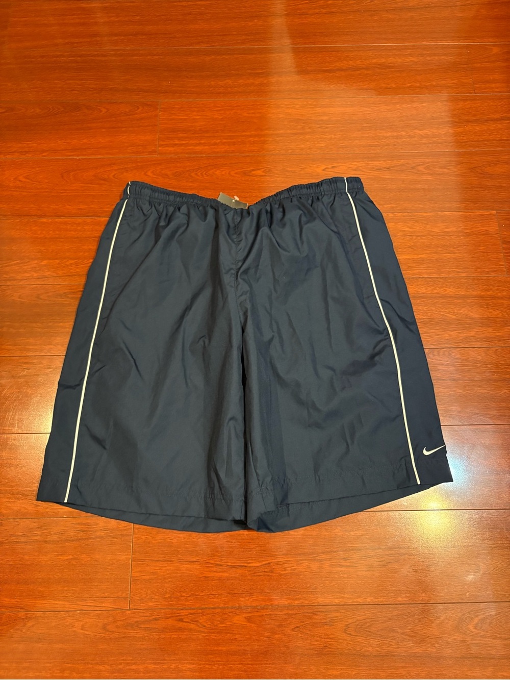 New With Tags Men’s Y2K Nike Skater Navy Blue Swim Shorts Size XL